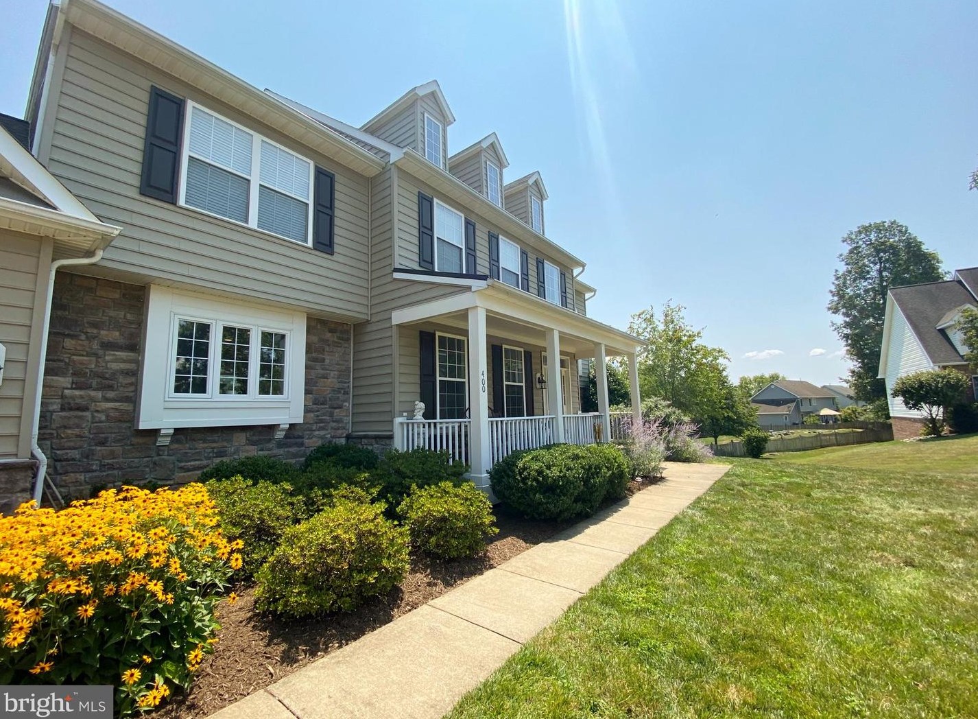 400 Montgomery Ct, Mount Weather, VA 22611-1280