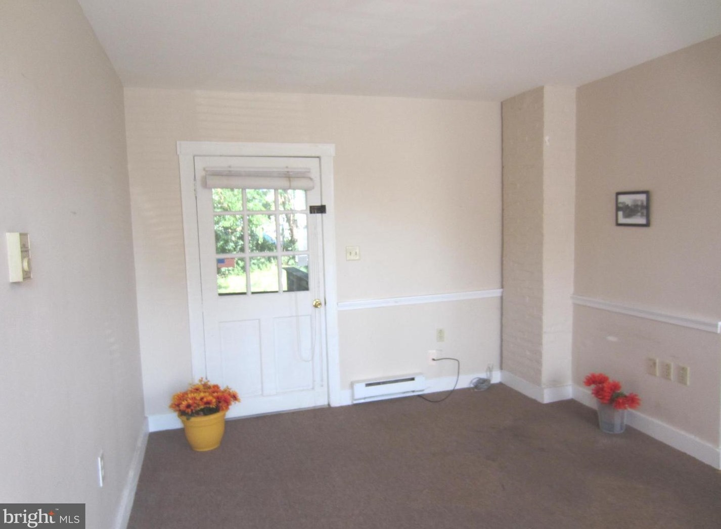 17 Church St, Mount Weather, VA 22611-1315