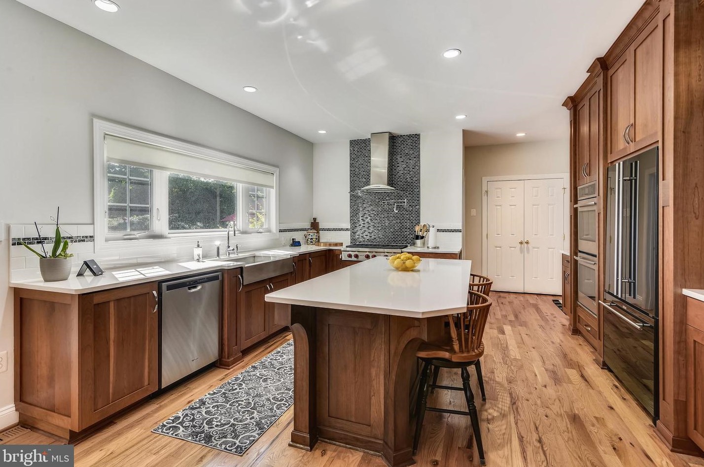 413 Montgomery Ct, Mount Weather, VA 22611-1280