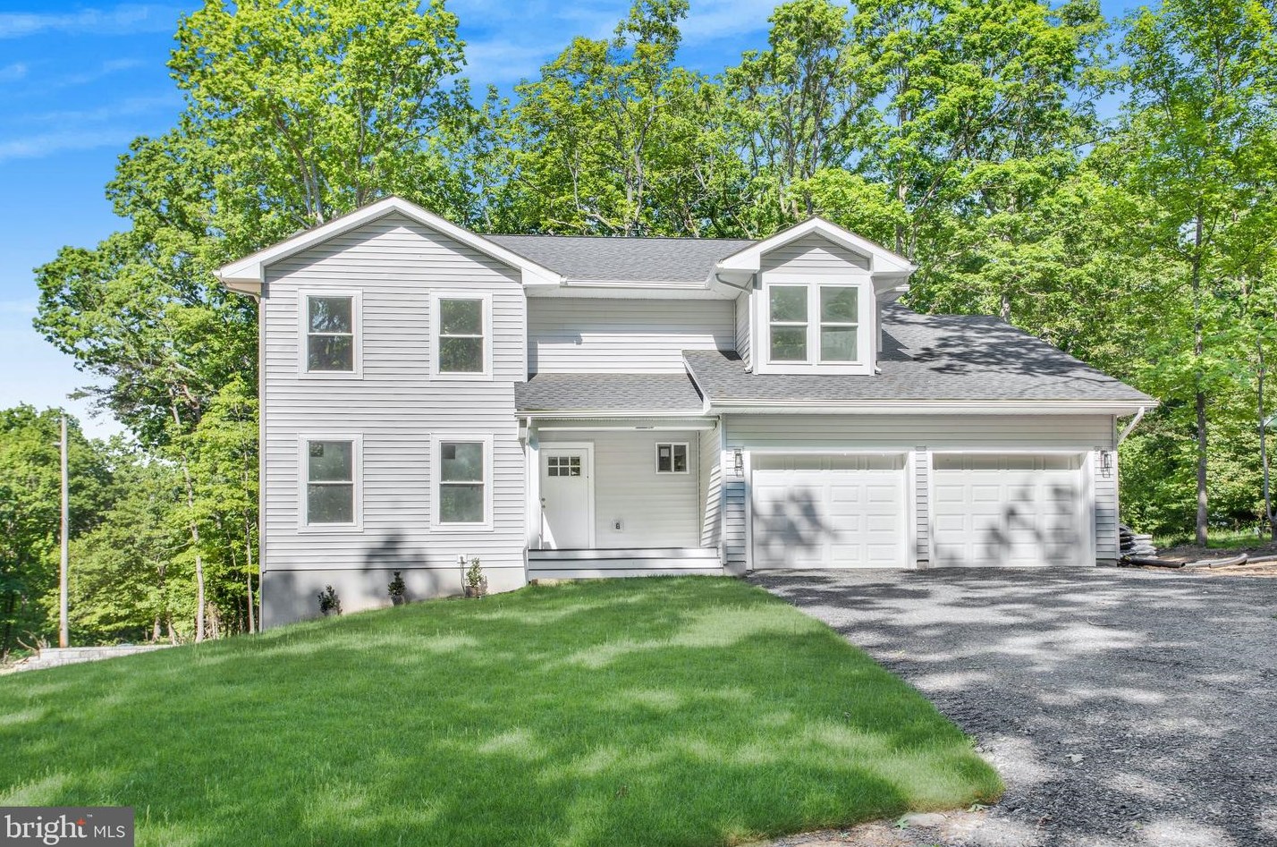 11 Aspen Ln, Mount Weather, VA 20135-4422