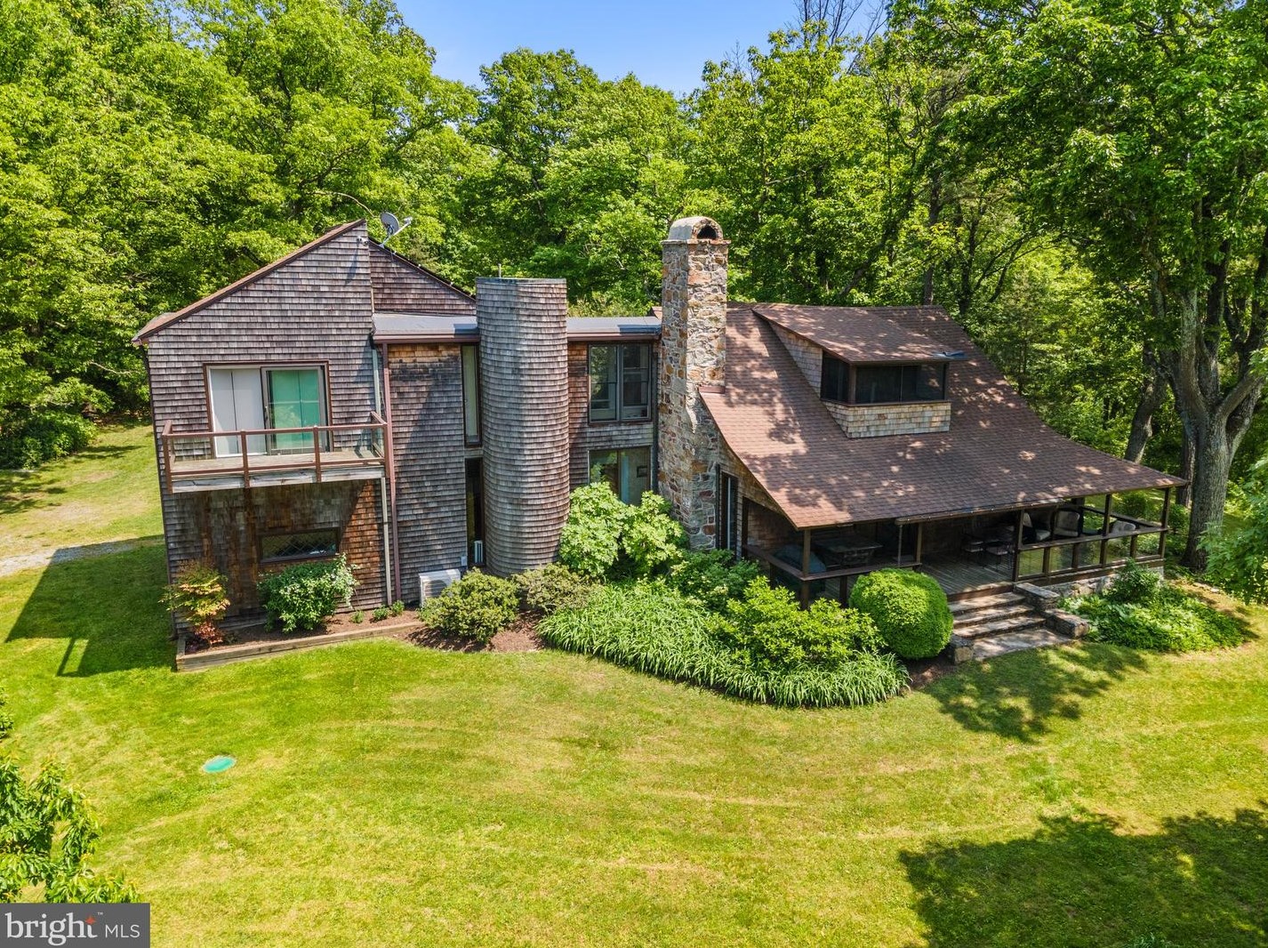 615 Eagle Rock Ln, Mount Weather, VA 20135
