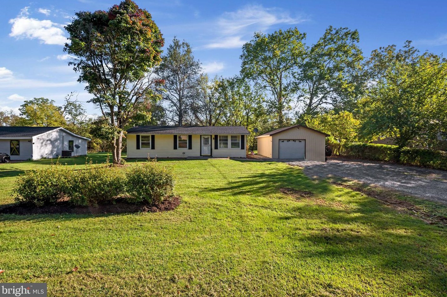 1274 Wadesville Rd, Mount Weather, VA 22611-1751