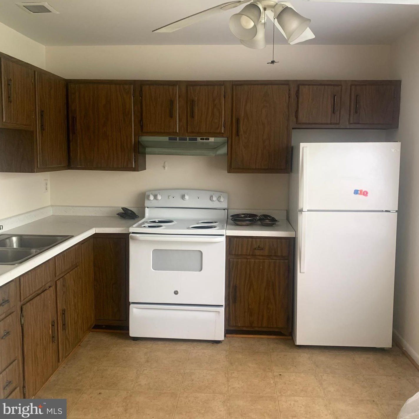 238 Cameron St, Mount Weather, VA 22611