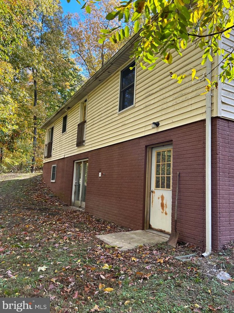 1008 Carefree Ln, Boyce, VA 22620