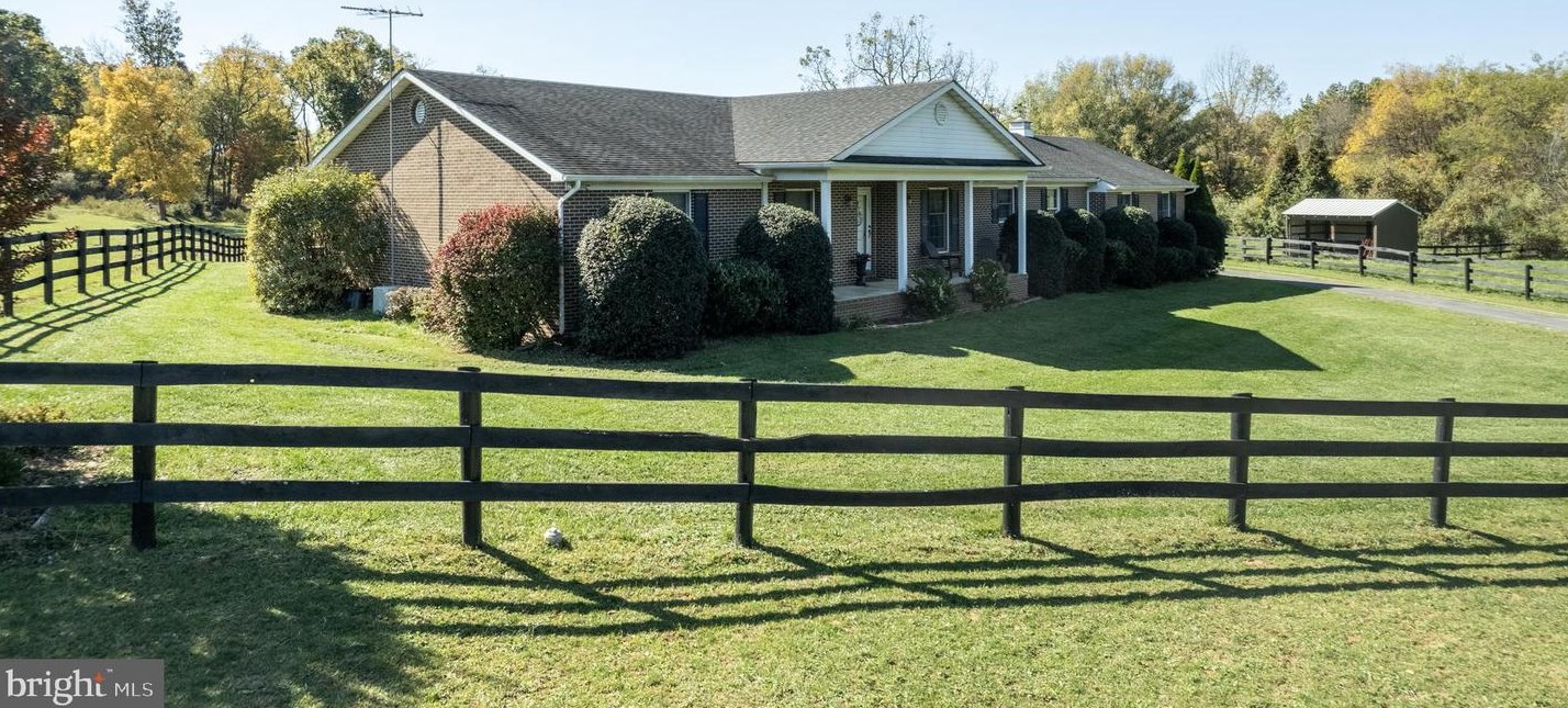 146 Allen Rd, Mount Weather, VA 22611