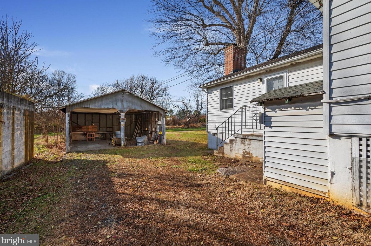 515 E Main St, Mount Weather, VA 22611