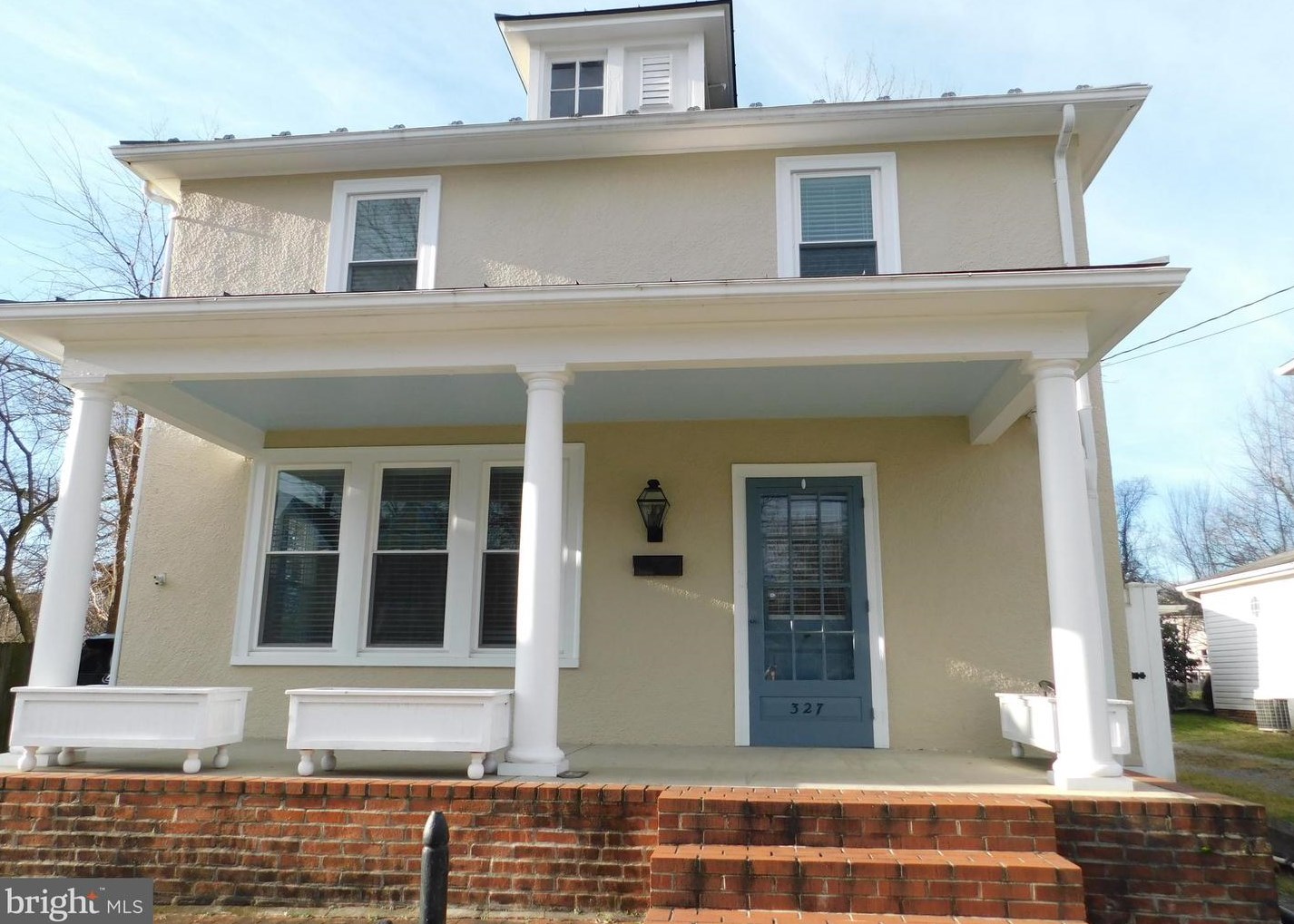 327 W Main St, Mount Weather, VA 22611