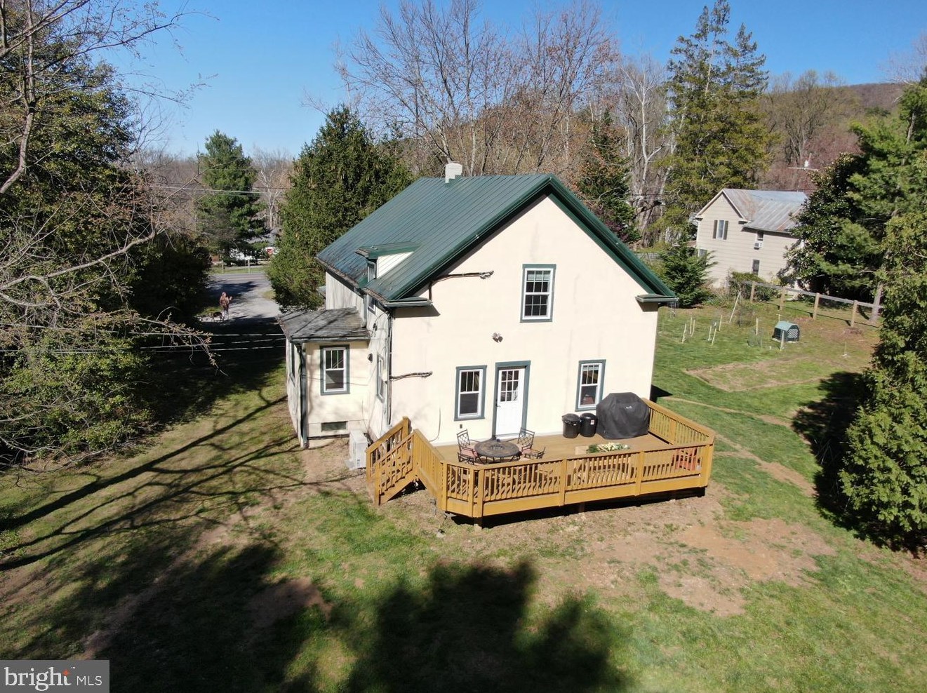 616 Pine Grove Rd, Mount Weather, VA 20135