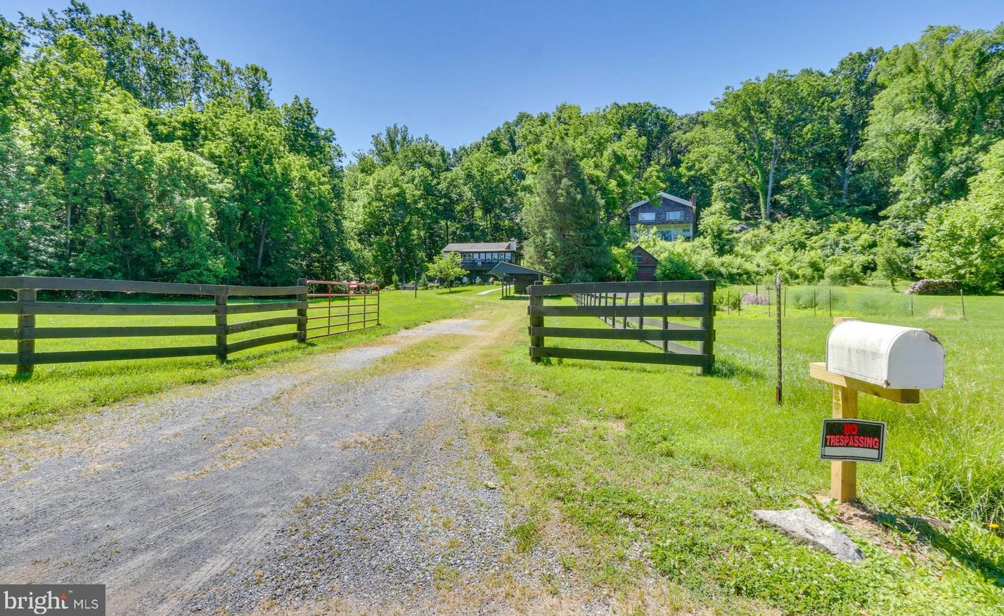 3295 River Rd, Mount Weather, VA 20135