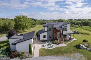 1744 Lord Fairfax Hwy, Berryville, VA 22611 - Photo 1