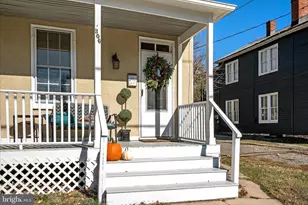 306 E Main St, Berryville, VA 22611 - Photo 8