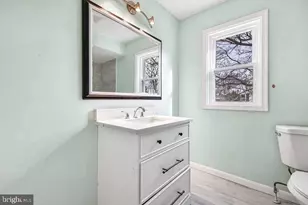 201 N Greenway Ave, Boyce, VA 22620 - Photo 8