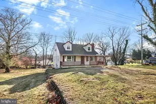 201 N Greenway Ave, Boyce, VA 22620 - Photo 2