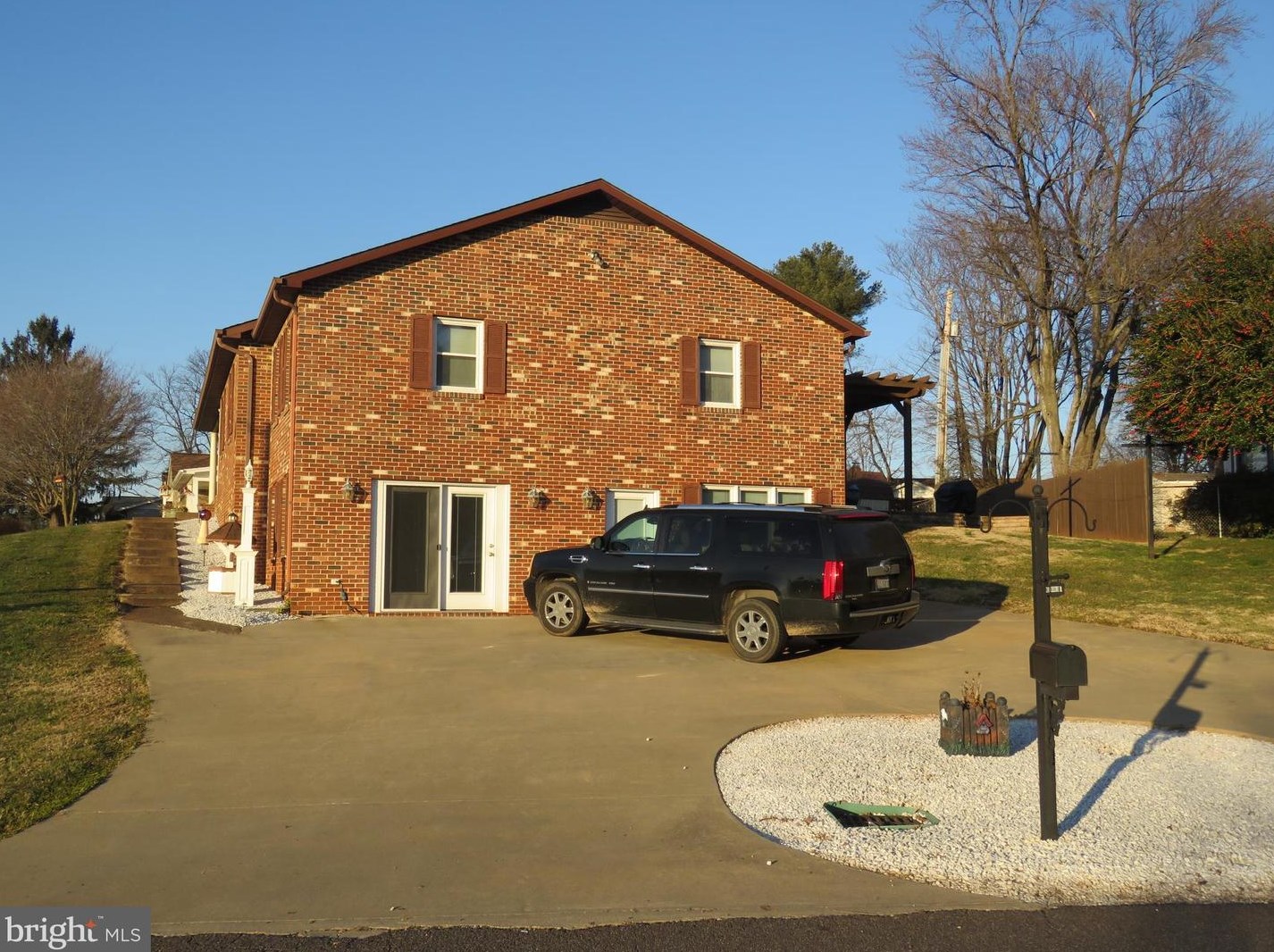 210 Chestnut Dr, Culpeper, VA 22701-4009