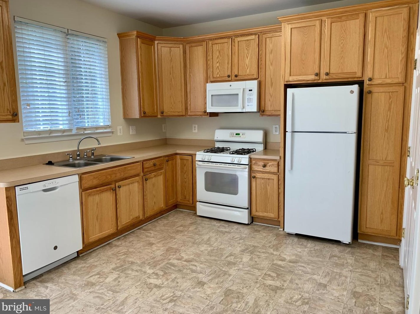 831 Fairview Village Ct, Culpeper, VA 22701-2074