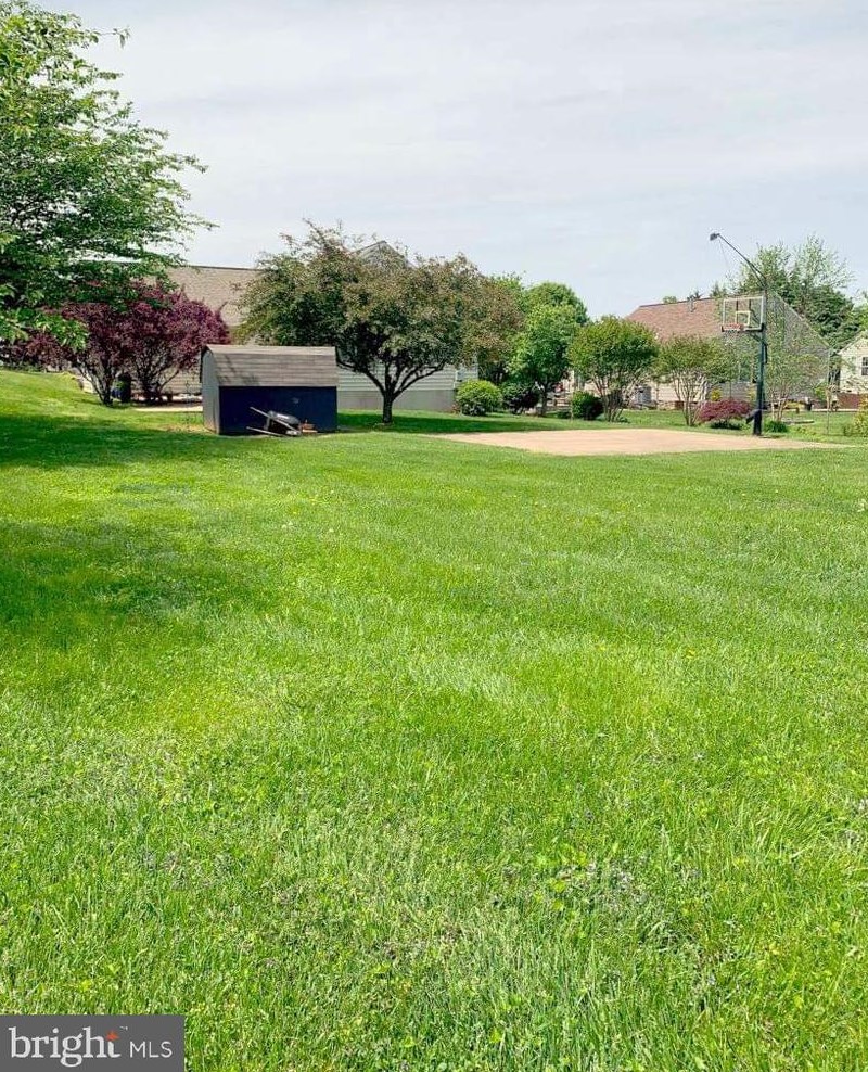 2253 Blossom St, Culpeper, VA 22701-4015