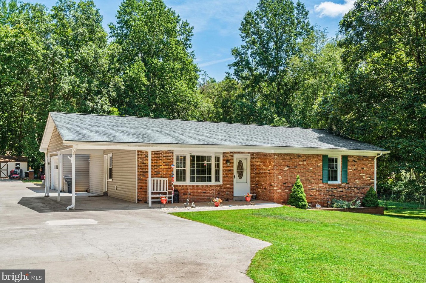 11387 Dutch Hollow Rd, Culpeper, VA 22701-5168