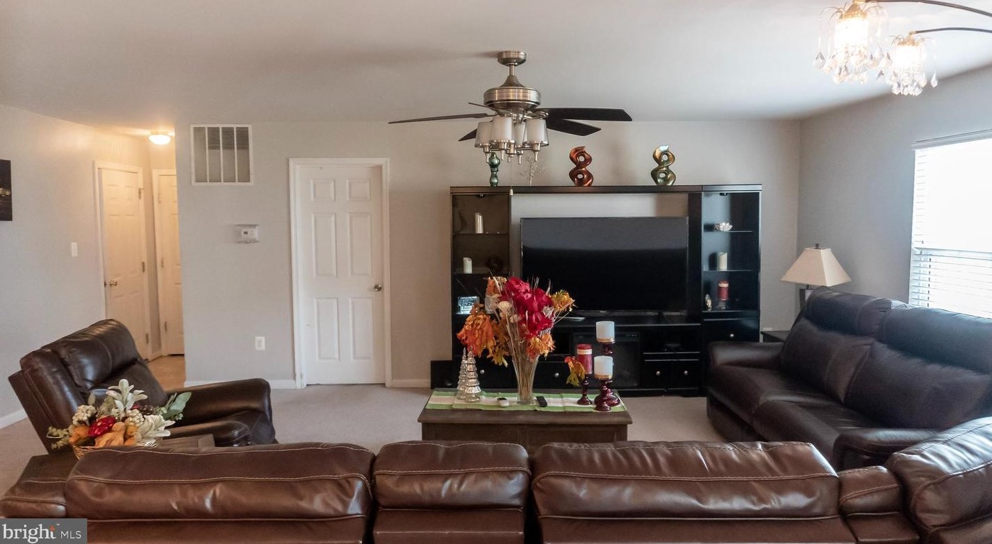 2202 Cottonwood Ln, Culpeper, VA 22701-4184