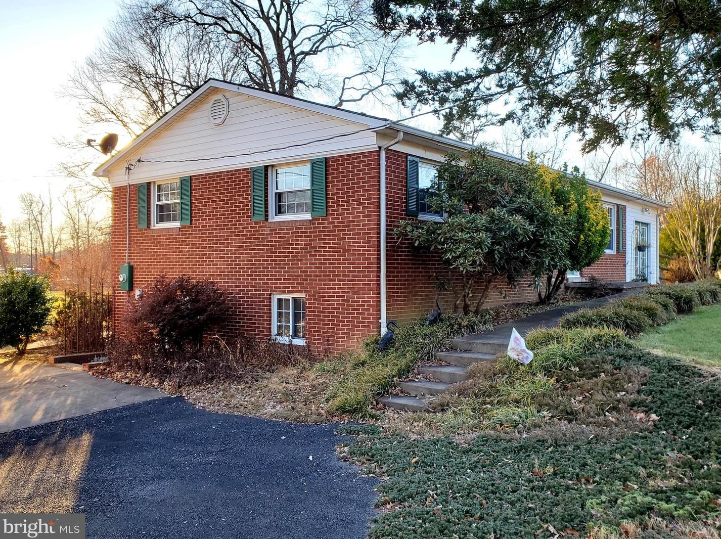 7060 Oak Dr, Culpeper, VA 22735-2100