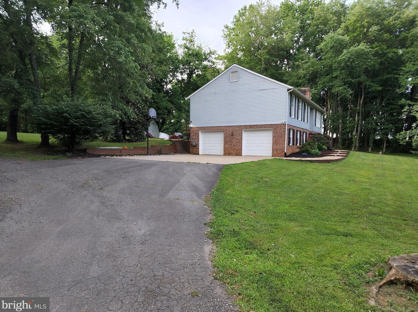 17287 Deerfield Ln, Jeffersonton, VA 22724
