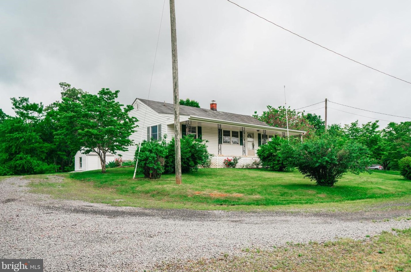 2158 Garrison Ln, Viewtown, VA 20106-2068