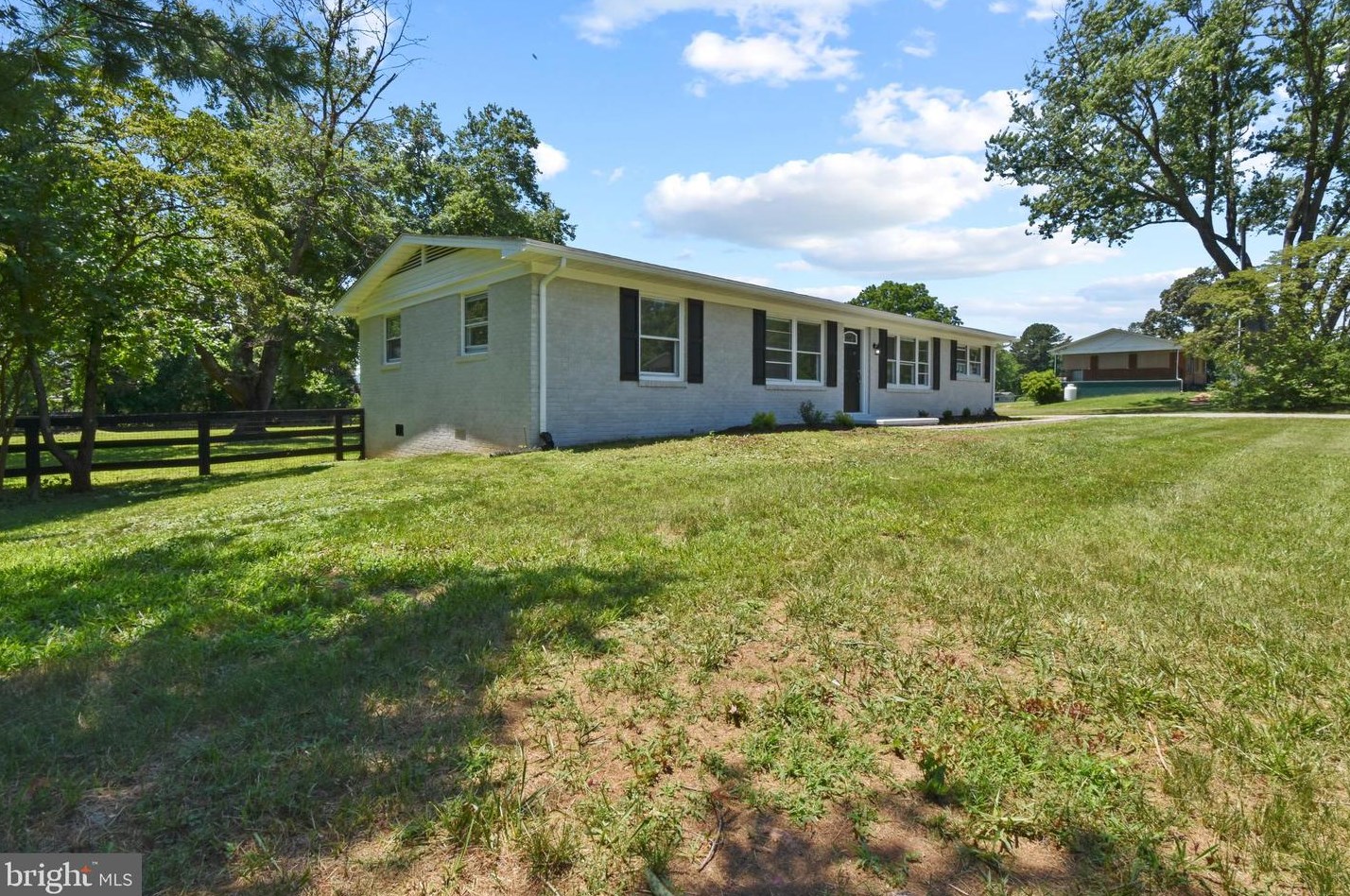 7210 Oak Dr, Culpeper, VA 22735
