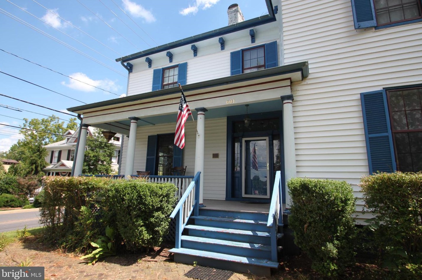 601 East St, Culpeper, VA 22701-3222