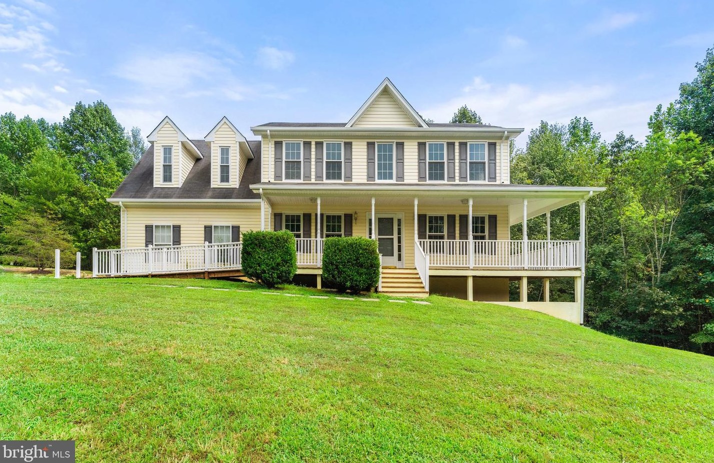8572 Curling Creek Ln, Rixeyville, VA 22737-2061