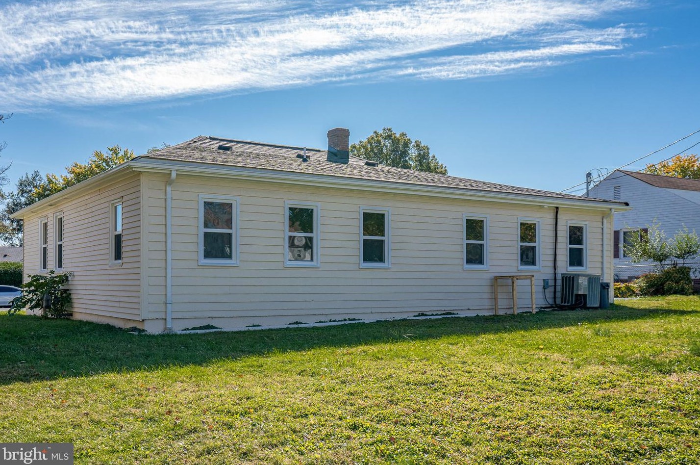 1114 Lee St, Culpeper VA  22701-1517 exterior