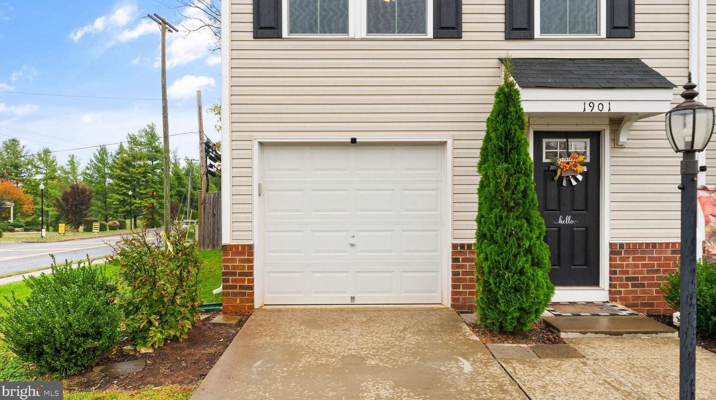 1901 Crepe Myrtle Ln, Culpeper VA  22701-3810 exterior