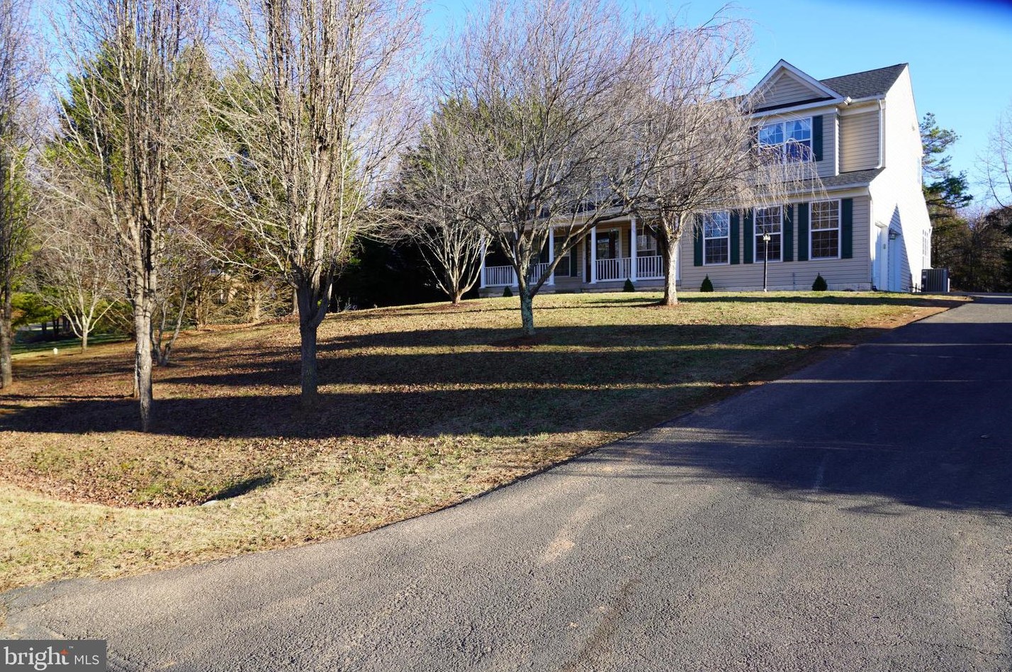 17158 Paddington Ct, Jeffersonton, VA 22724