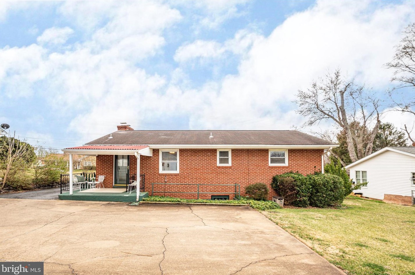 420 Azalea St, Culpeper VA  22701-2302 exterior