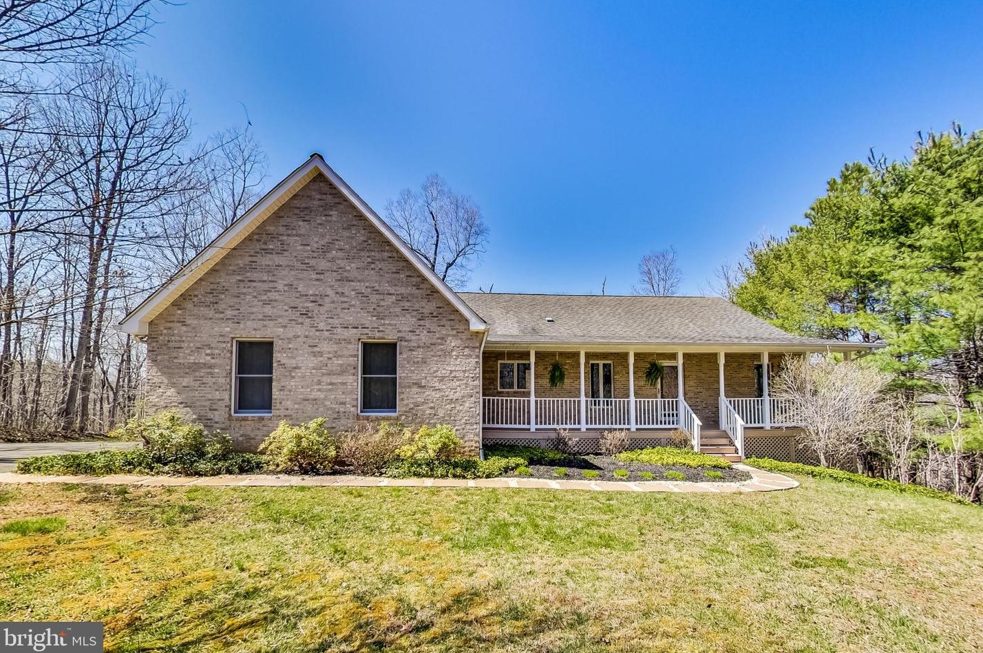 1184 Old Bridge Rd, Viewtown, VA 20106-2147