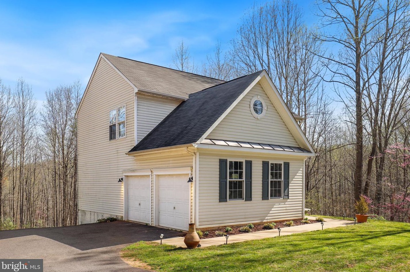 11305 Old Holly Ln, Brandy, VA 22714