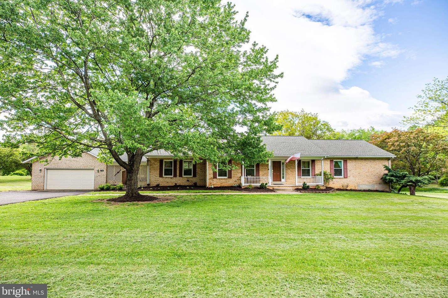 17418 Waterloo Rd, Viewtown VA  20106-2166 exterior