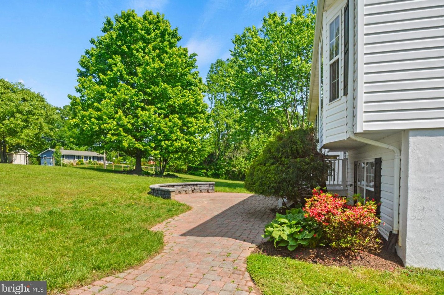 9216 Old Turnpike Rd, Culpeper VA  22701-5634 exterior