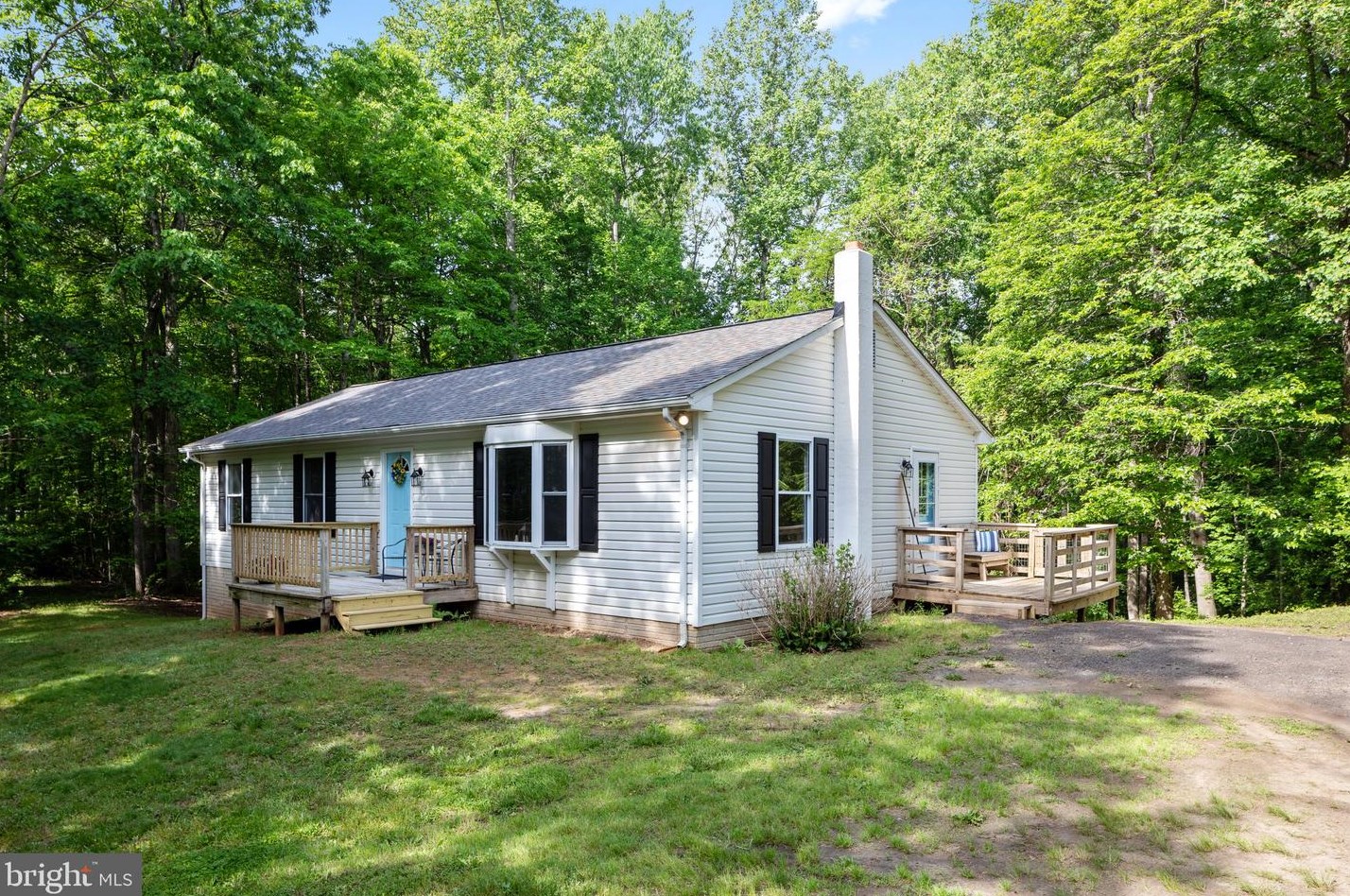 1422 Hitt Ln, Viewtown, VA 20106