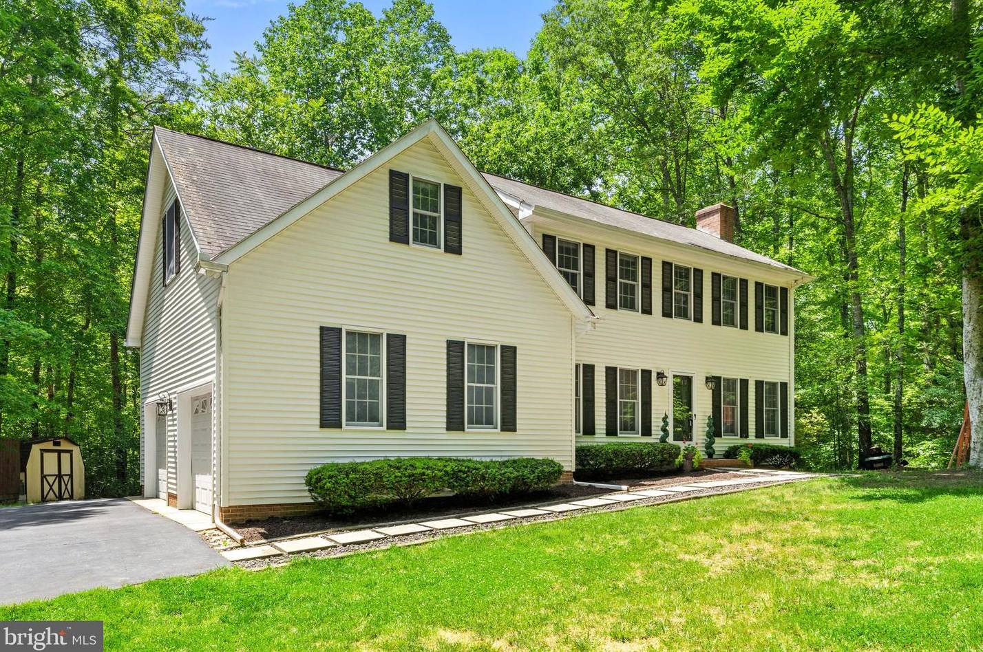 15330 Quail Ridge Dr, Viewtown, VA 20106-2204