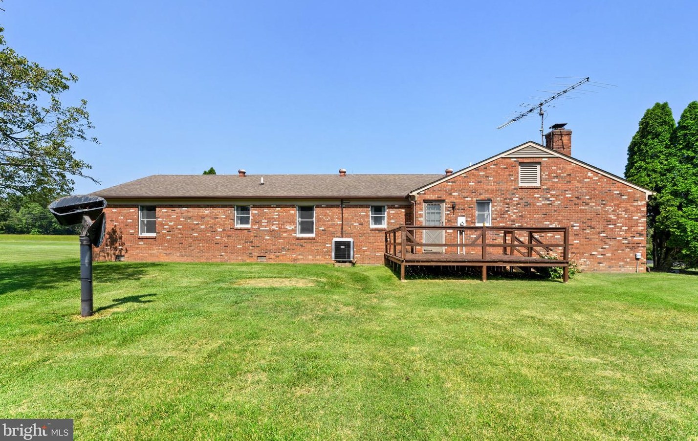 20266 Cedar Grv Rd, Culpeper VA  22701-7808 exterior