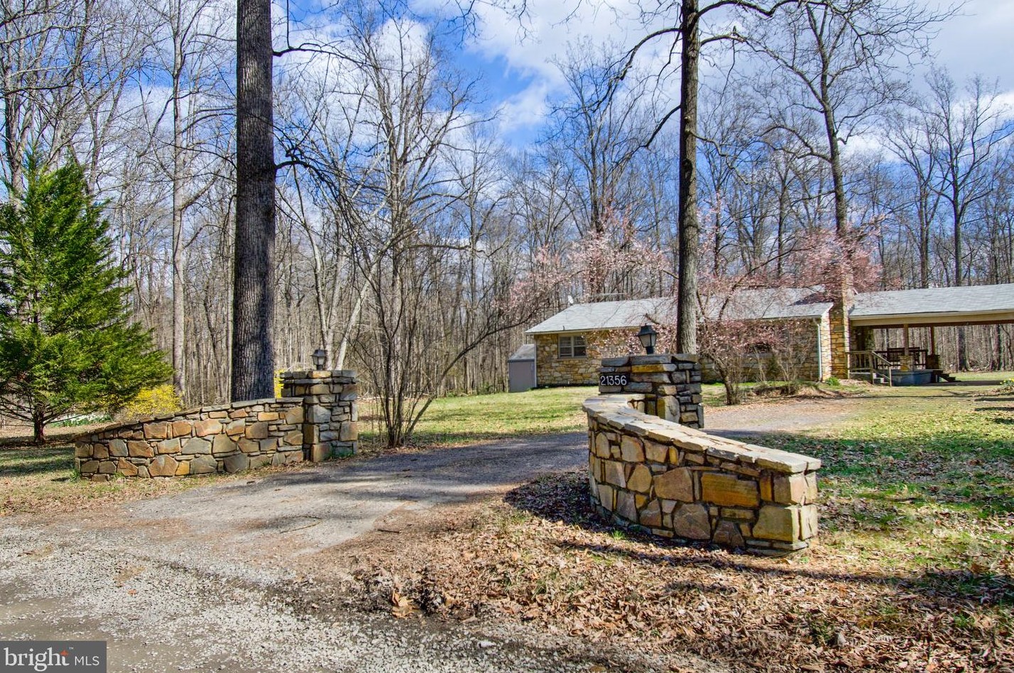 21356 Thoms Rd, Elkwood, VA 22718