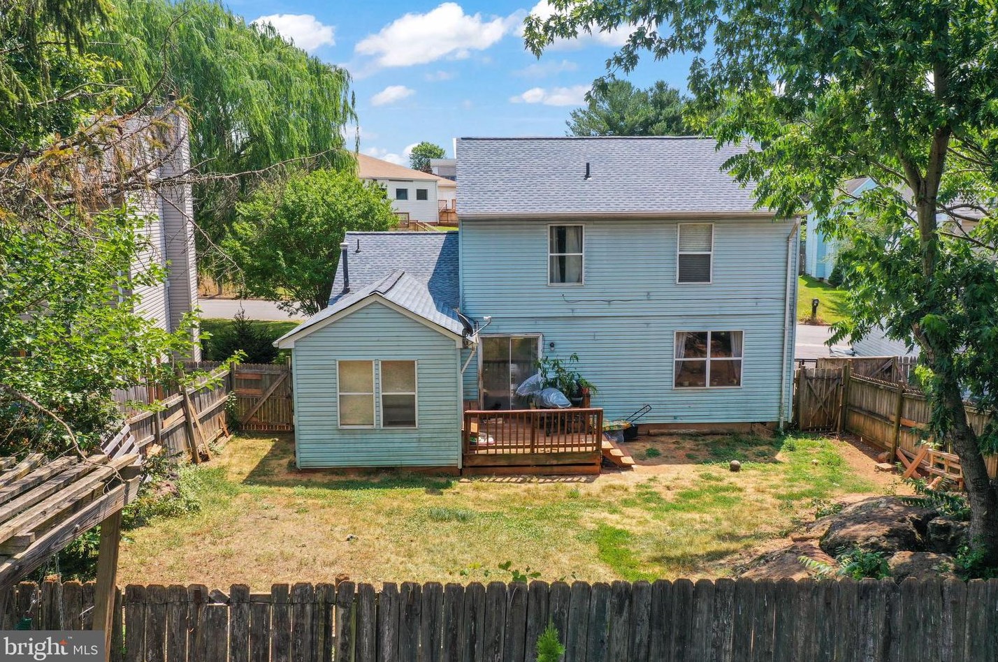 513 Clubhouse Way, Culpeper VA  22701-4294 exterior