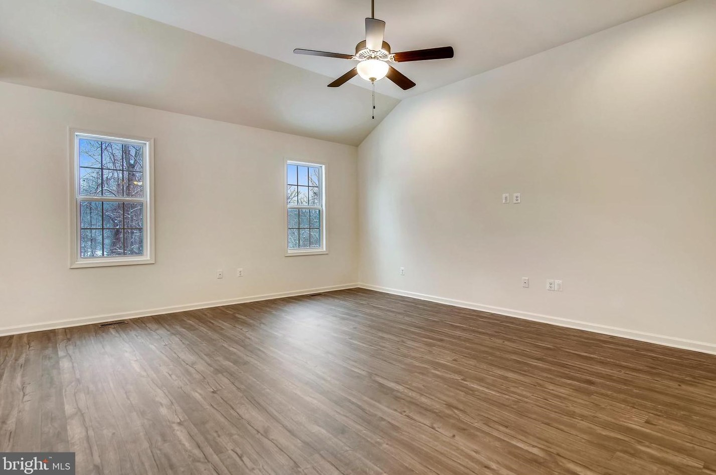 1468 Parker Pl, Viewtown, VA 20106-2048