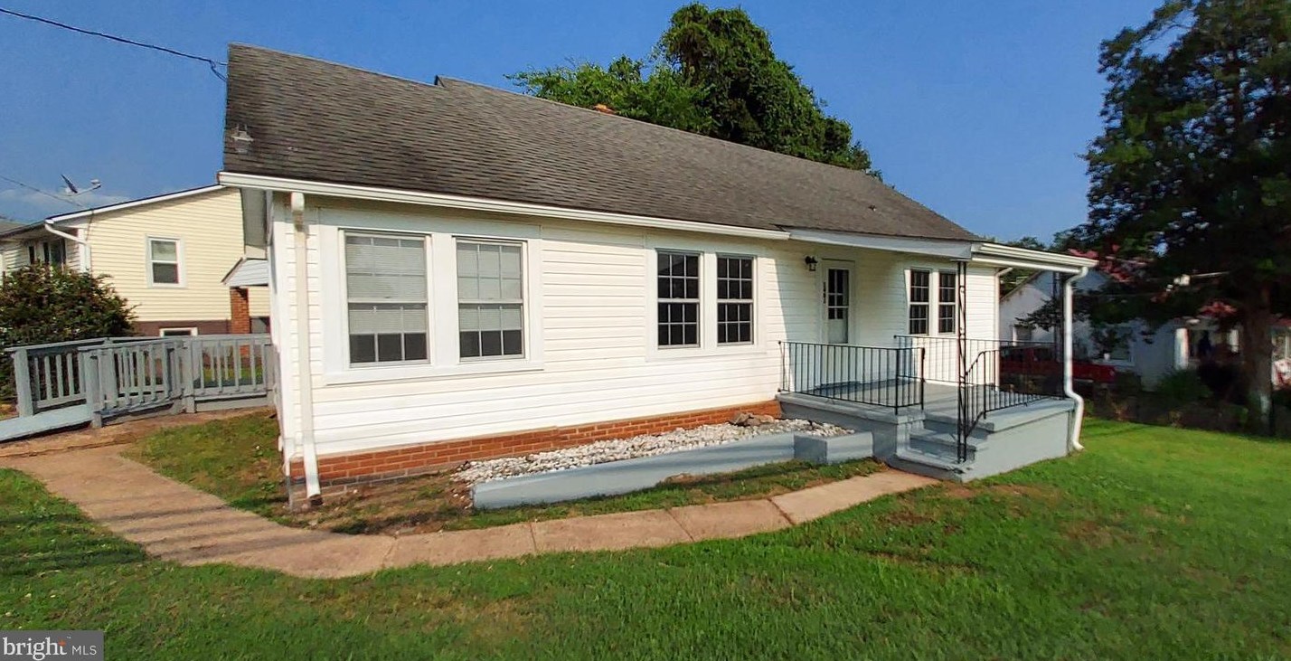 1401 Orange Rd, Culpeper, VA 22701-3815