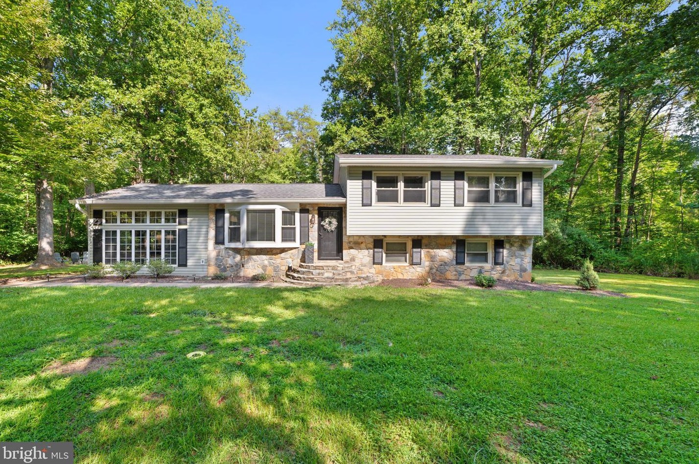 1299 Jason Ln, Viewtown, VA 20106-2025