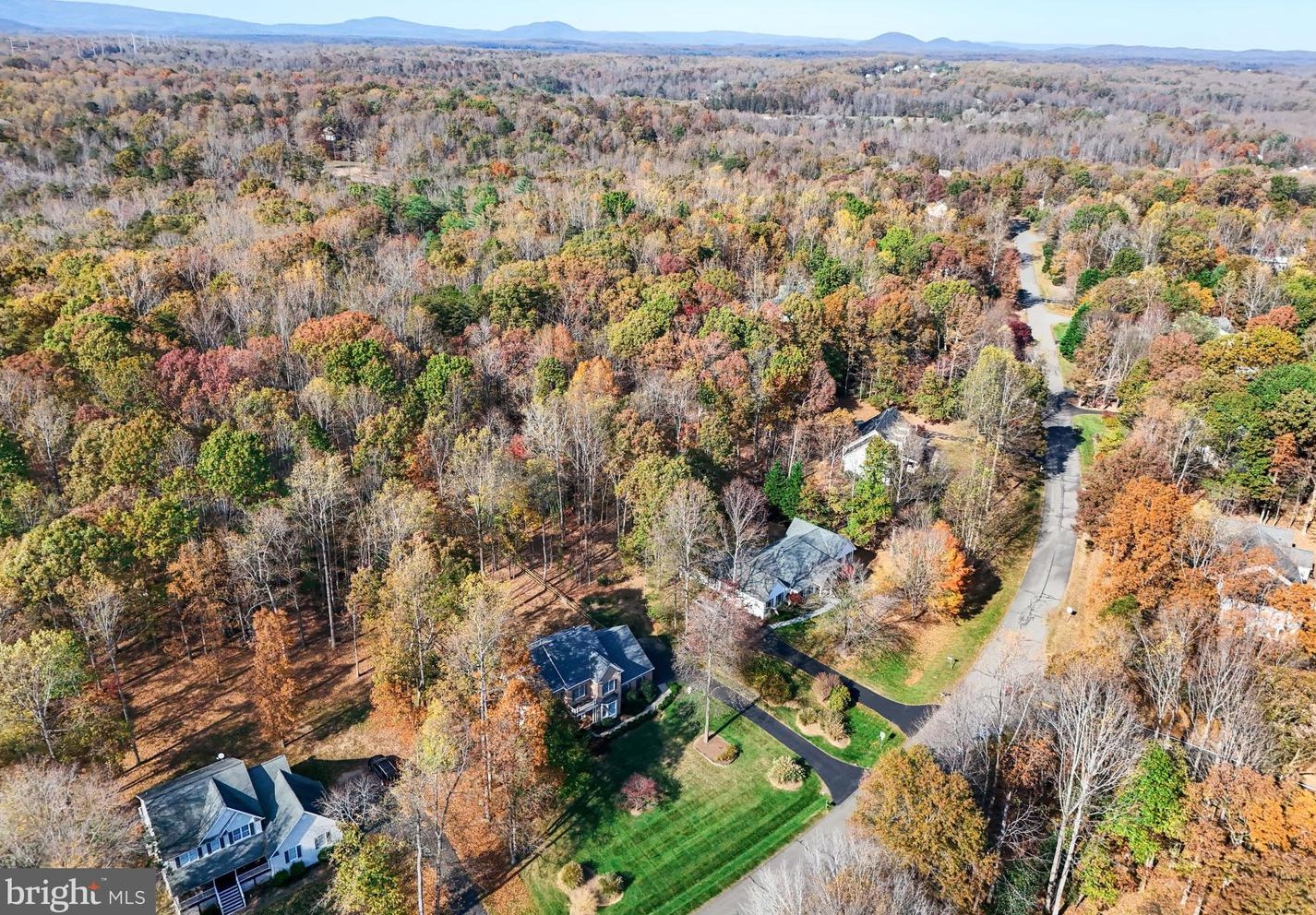 3030 Somerset Dr, Jeffersonton, VA 22724