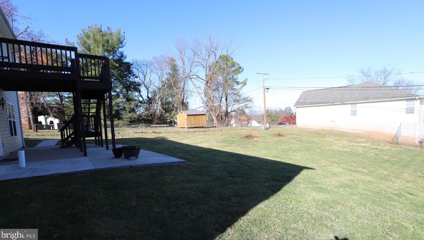 140 Laurel St, Culpeper VA  22701-4036 exterior