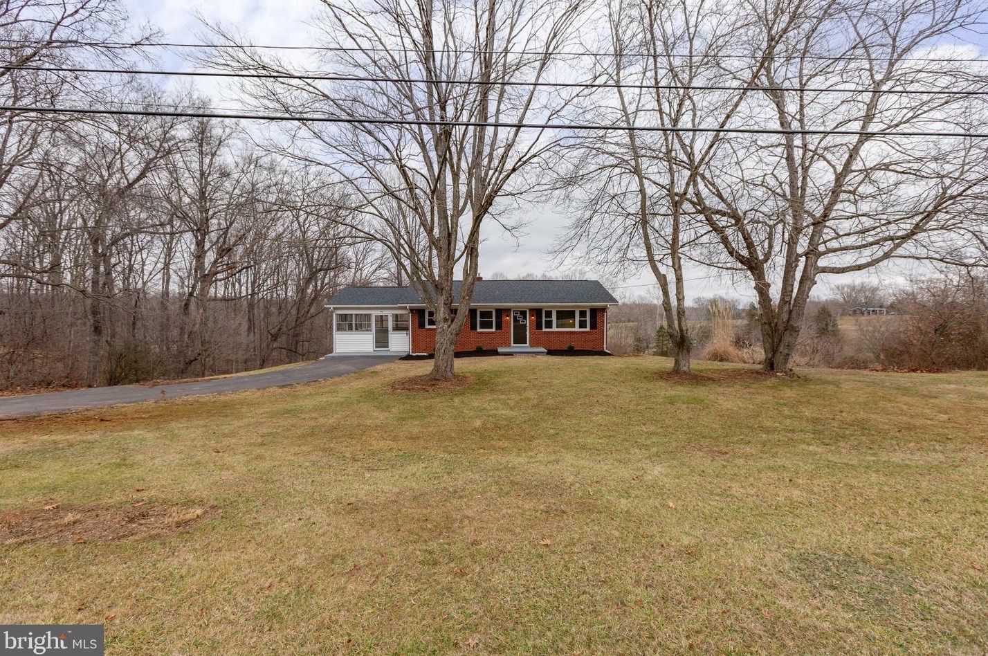 10555 Rixeyville Rd, Culpeper VA  22701-7161 exterior