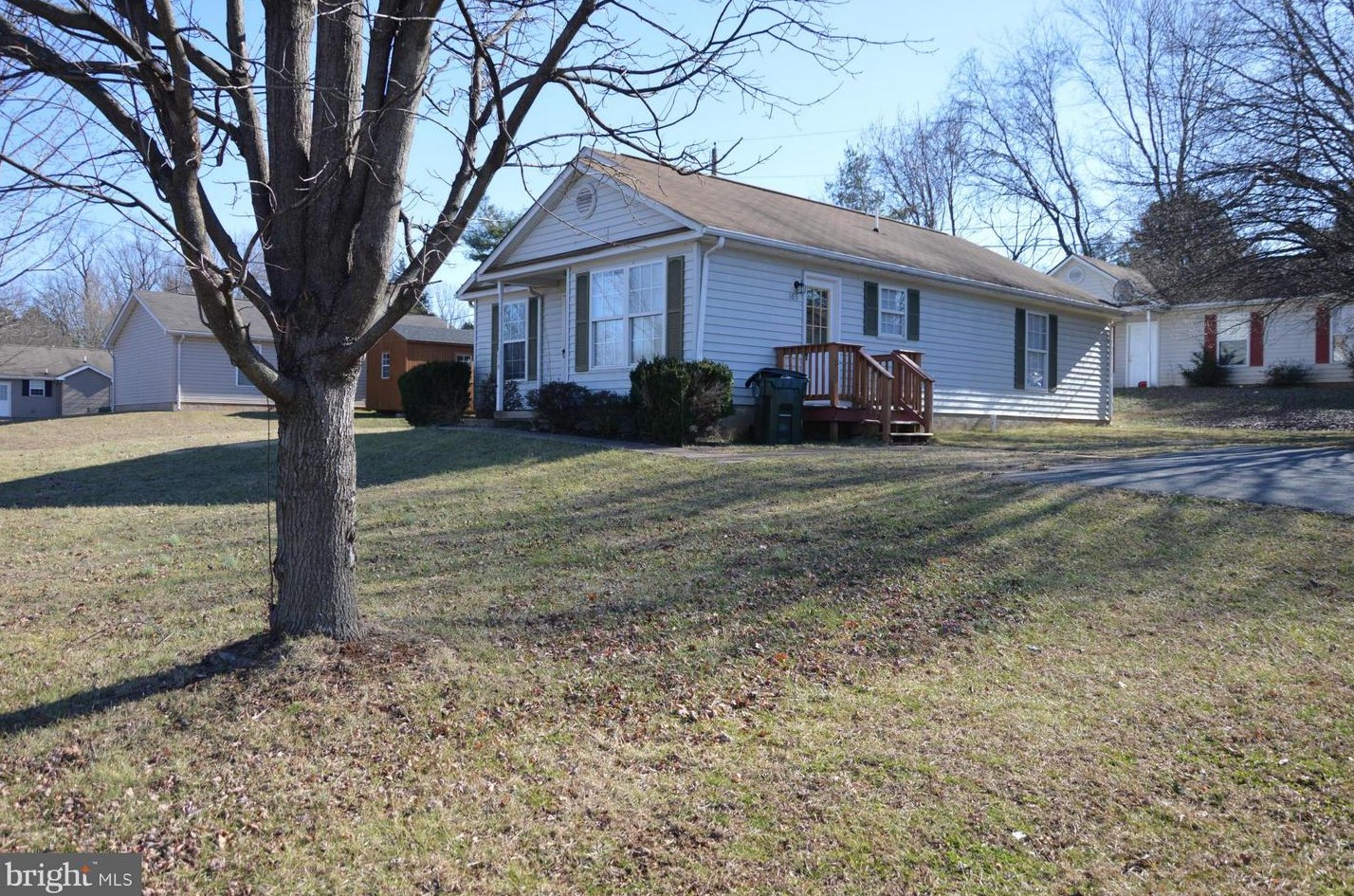 165 Aberdeen Dr, Culpeper, VA 22701-4086