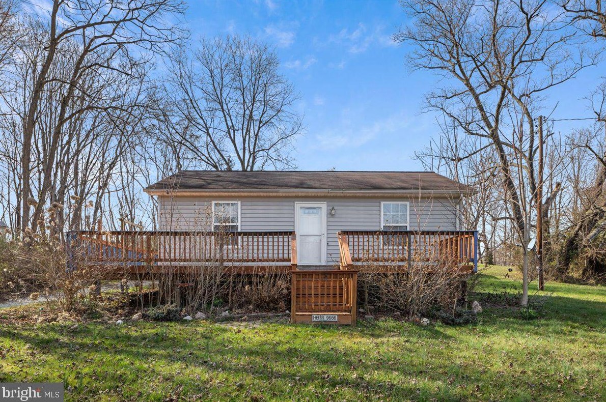 13368 Gray St, Culpeper, VA 22701
