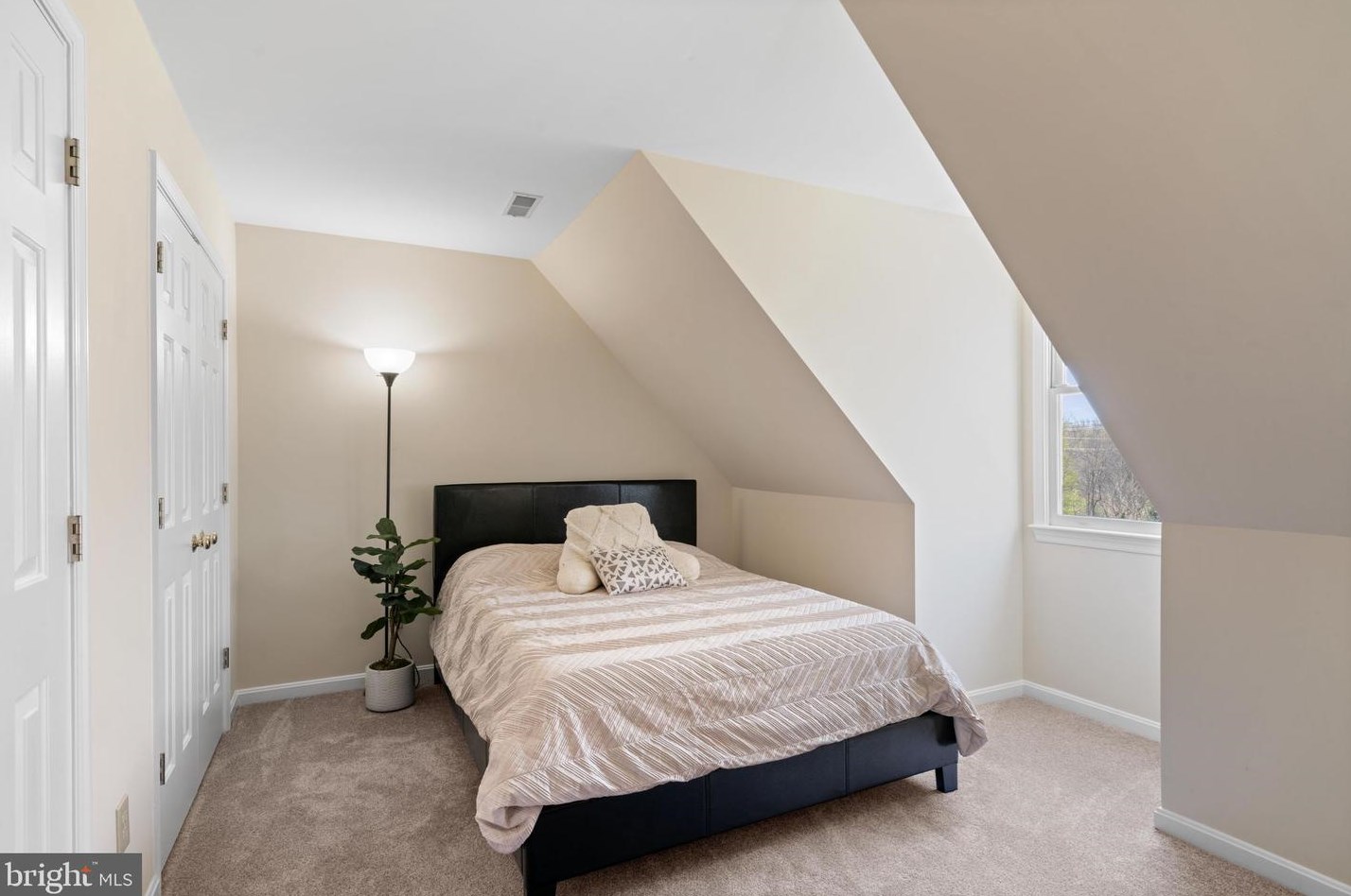 3410 Southampton Dr, Jeffersonton VA  22724-1748 exterior